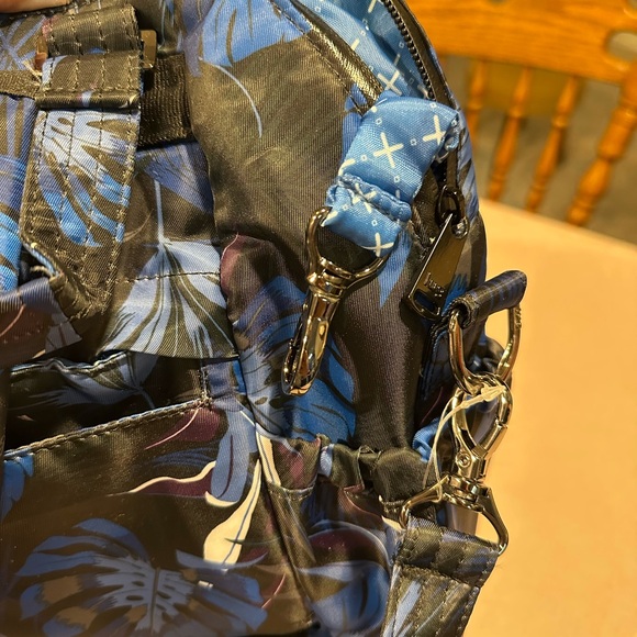 Lug Canter bag blue leaf print with matching wallet - Picture 8 of 12